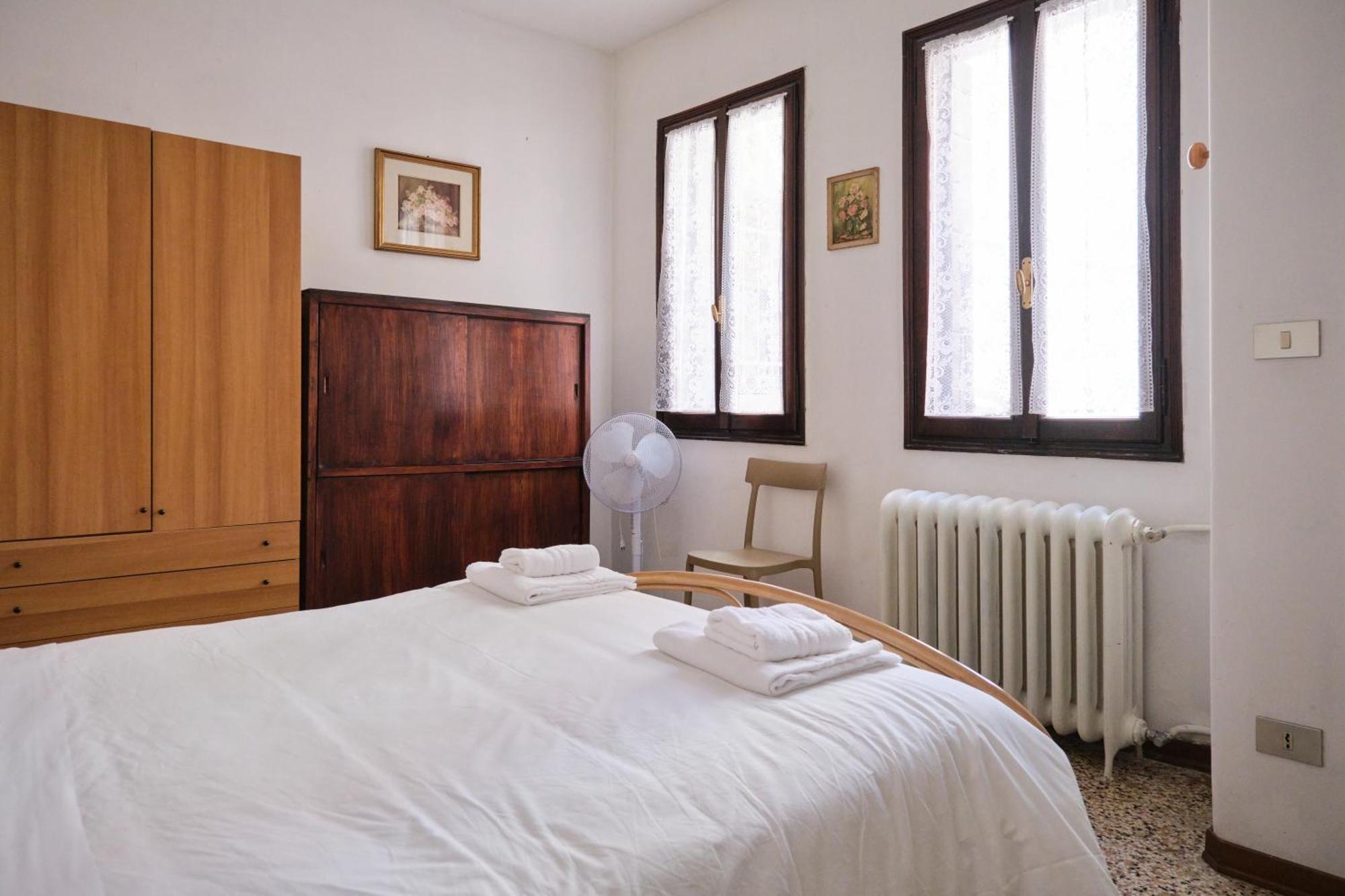 Lustraferi Apartment Venedig Exteriör bild