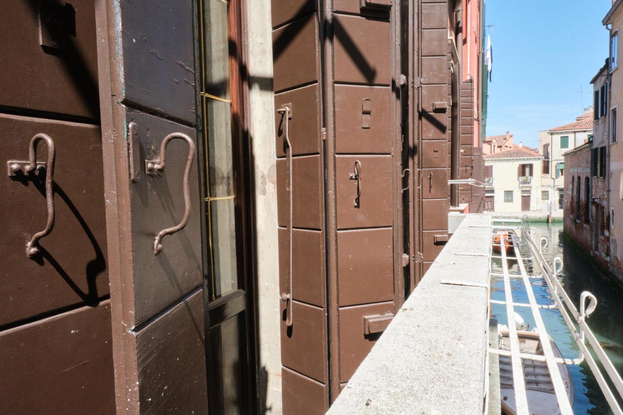 Lustraferi Apartment Venedig Exteriör bild