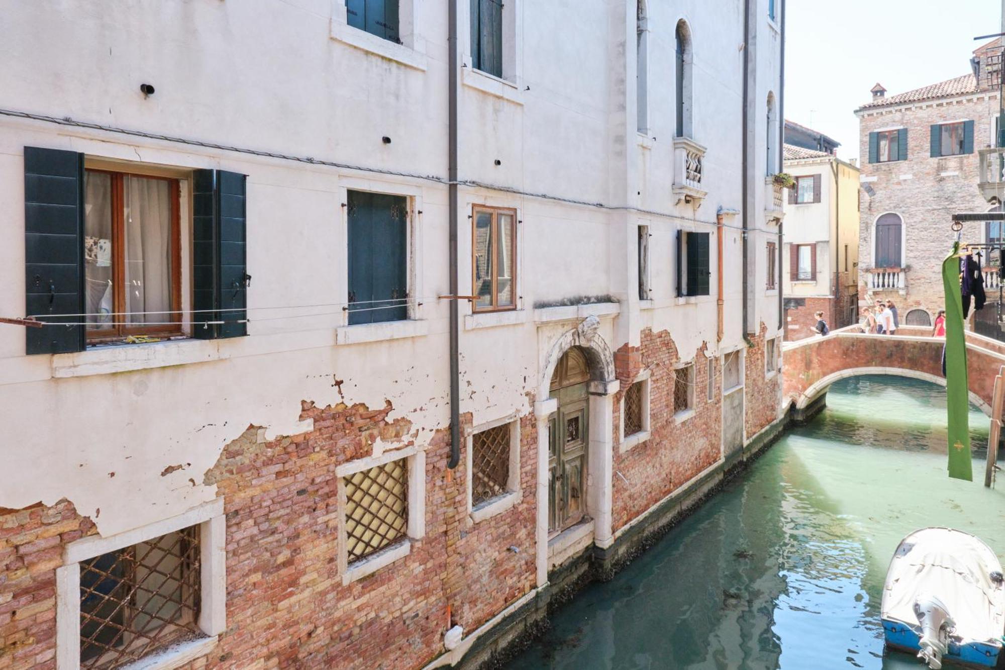 Lustraferi Apartment Venedig Exteriör bild
